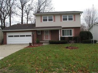 1812 Kennelworth Dr, Port Huron, MI