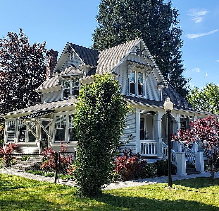 1st image of 17606 NE 159th St