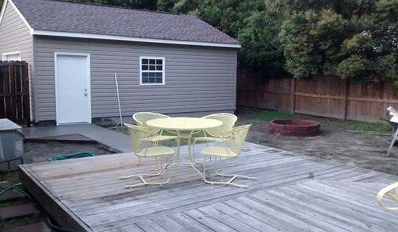 4th image of 536 Carnation Ave