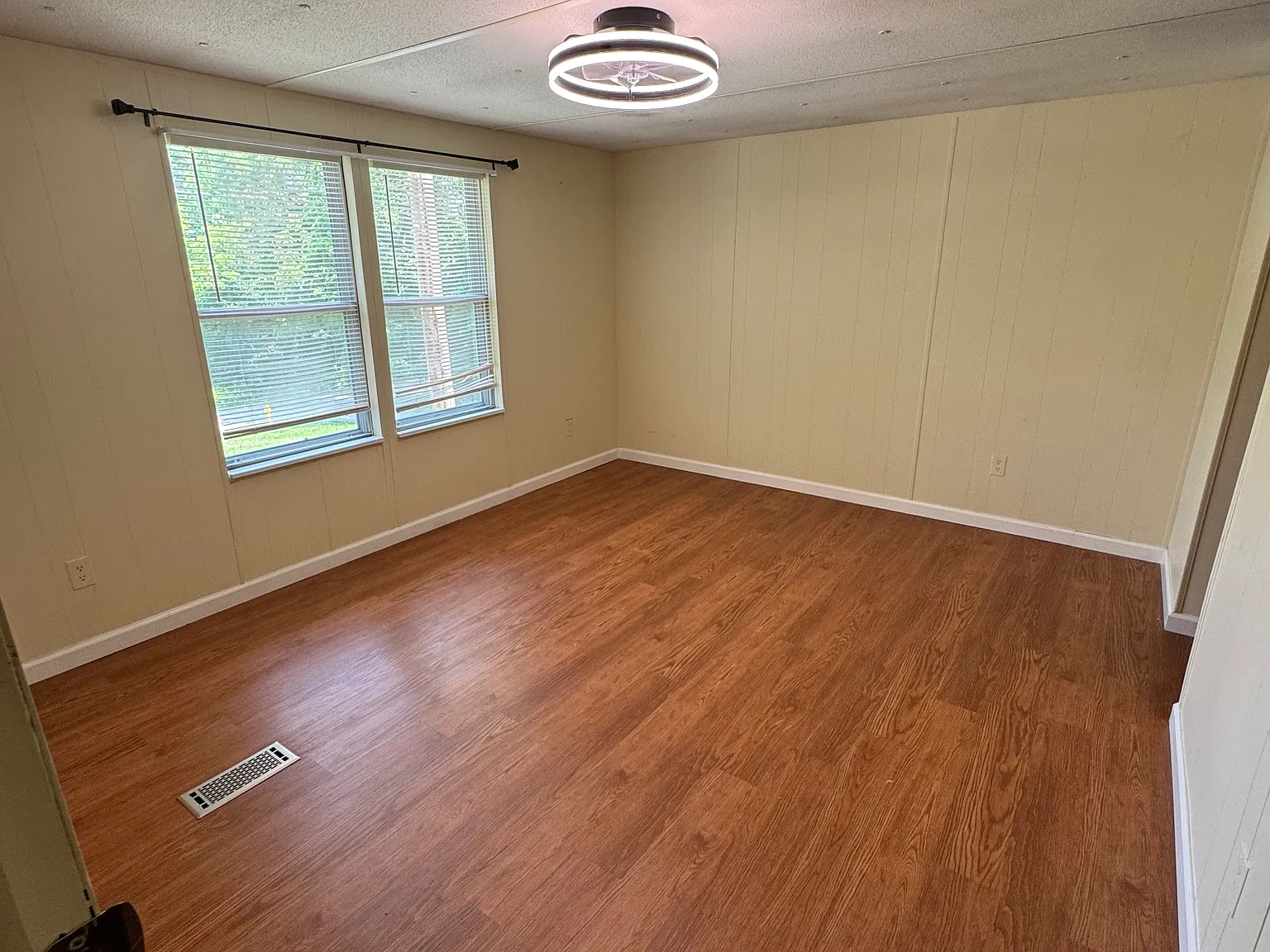 609 Virtue Rd — Photo 4