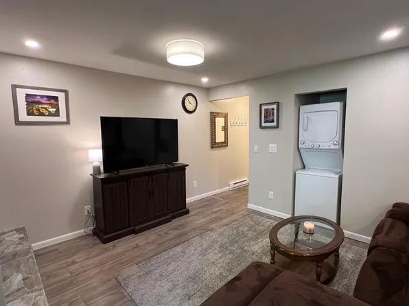 544 E 3rd St APT E104, Eagle, CO 81631