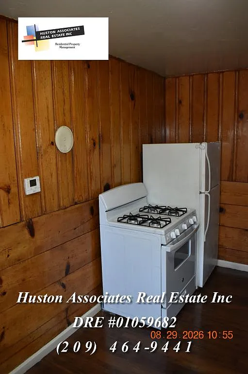 1702 Sunnyside, Stockton CA — Photo 3