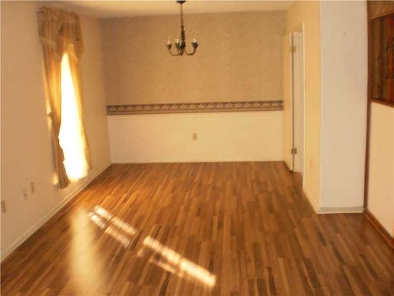 2nd image of 272 Firethorn Dr