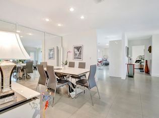 4954 Sarazen Dr, Hollywood, FL 33021