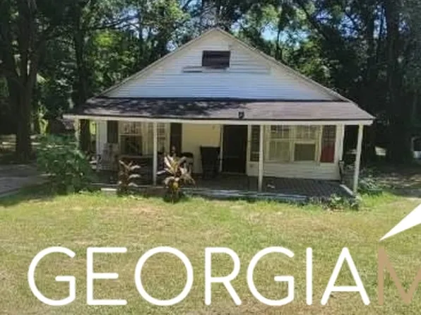 11 Carruthers St, Hawkinsville, GA 31036