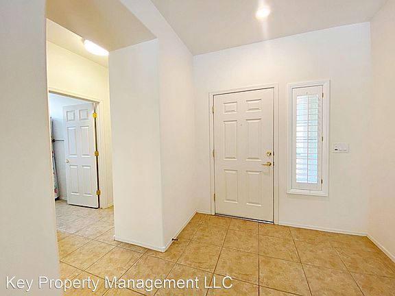 4th image of 2140 Mountain City St