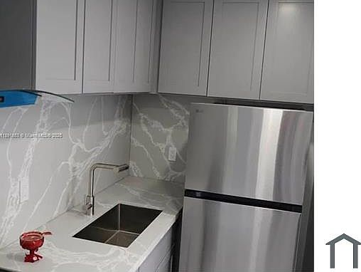2nd image of 1126 NW 4th Ave #2