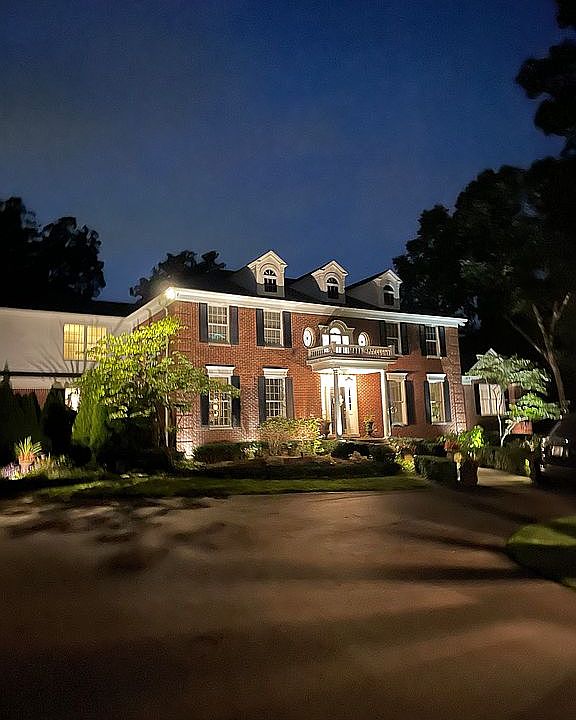 1st image of 901 Wellsley Ct