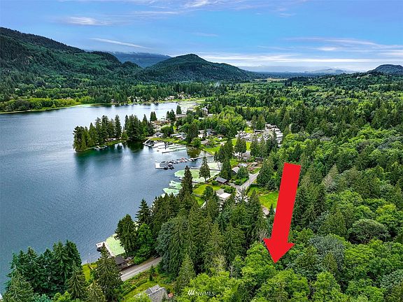 5th image of 365 W Lake Samish Dr