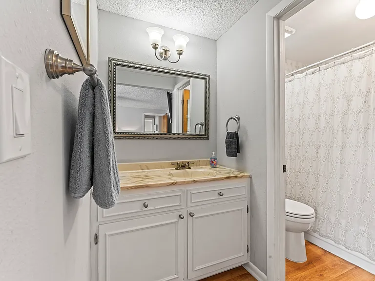 3640 Anderson Ave — Photo 14