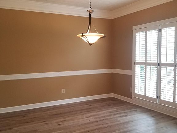 4th image of 3025 Saint Andrews Dr