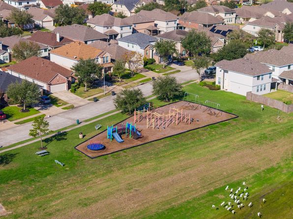 14202 Merganser Dr, Houston, TX 77047