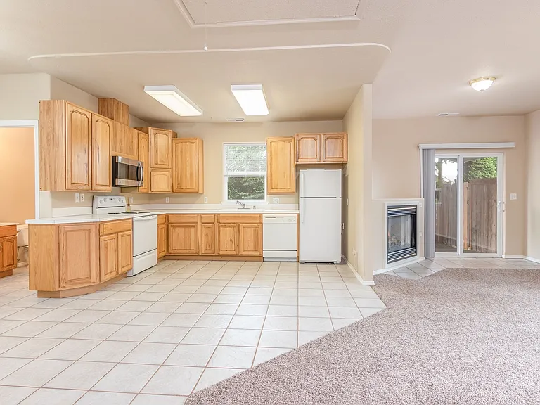 5649 46th Ln SE — Photo 12