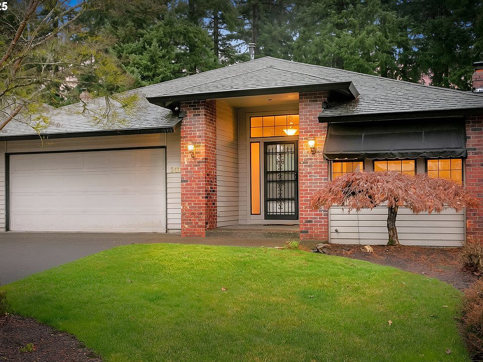 1st image of 3007 SE Spyglass Dr