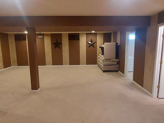 3rd image of 23503 Sugar View Dr