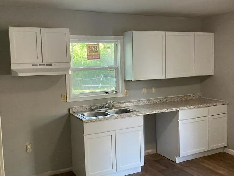 4819 Hubert St — Photo 18
