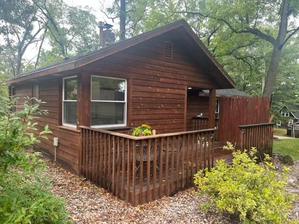 6545 Forest Ln, Waterford, WI 53185