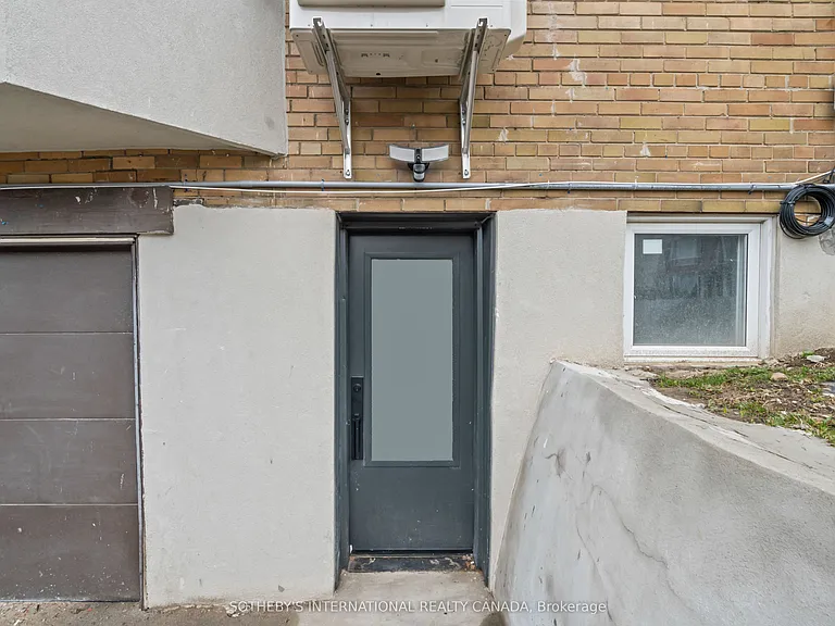 1340 Avenue Rd #B — Photo 3