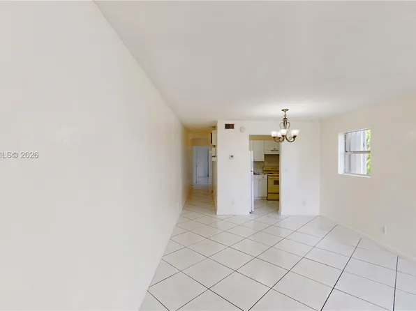 6842 SW 15th St #6842, Miami, FL 33144