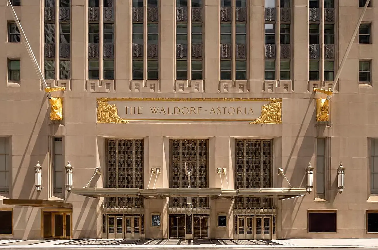 303 Park Avenue — Photo 1