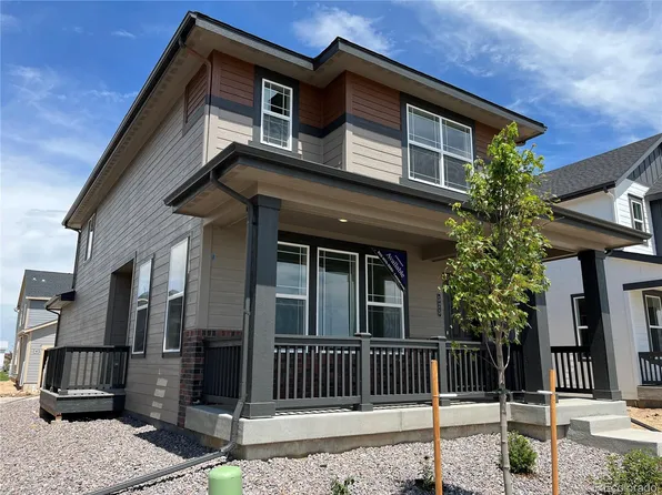 525 Cottonwood Avenue, Bennett, CO 80102