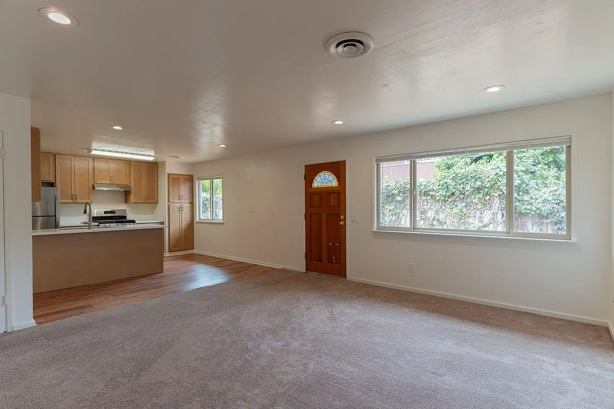 Building Photo - 3047 Zanetta Dr