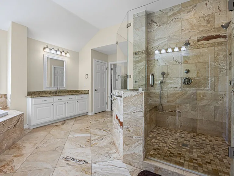 10648 Bramblecrest Dr — Photo 12