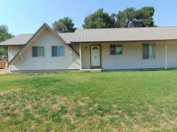 1113 SW 14th Ave, Ontario, OR 97914