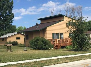 2517 Plateau Ln, Rapid City, SD 57703