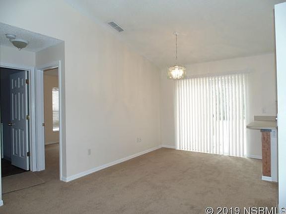3rd image of 134 Hickory Ave