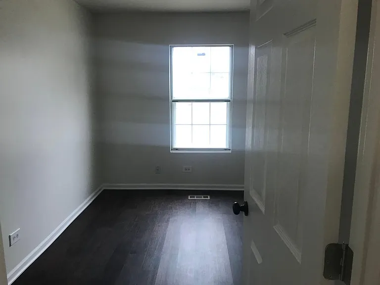 1751 Ranchview Dr — Photo 7