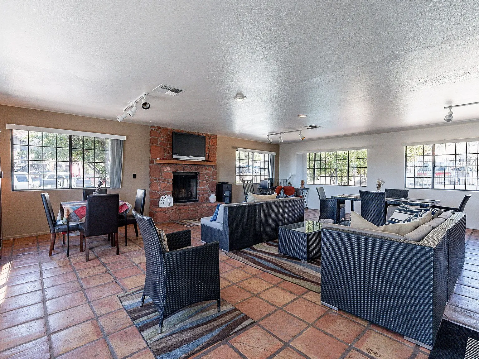 Shadowbrook Apartments-Scenic Living in Sedona — Photo 4