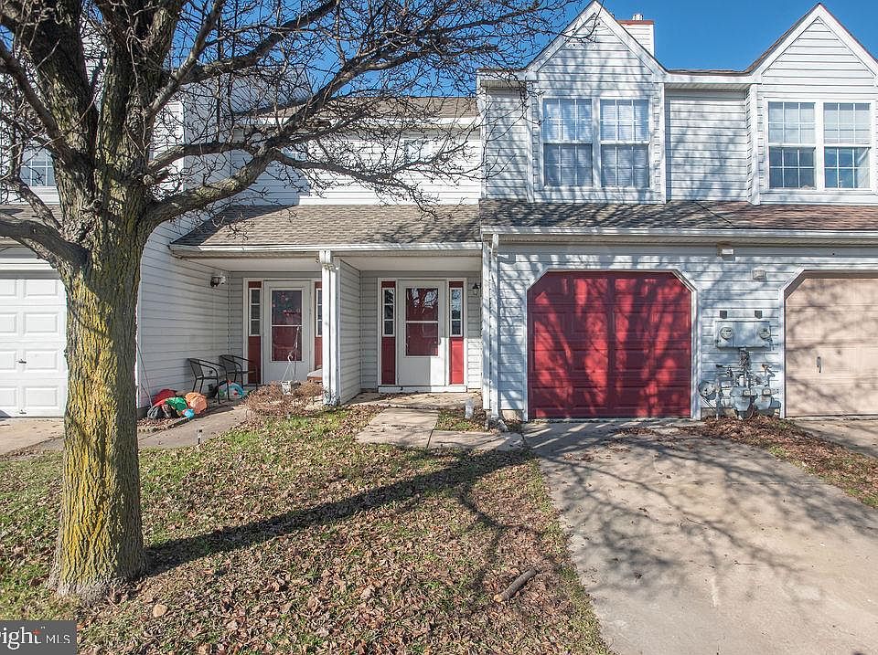 1st image of 121 Auckland Dr