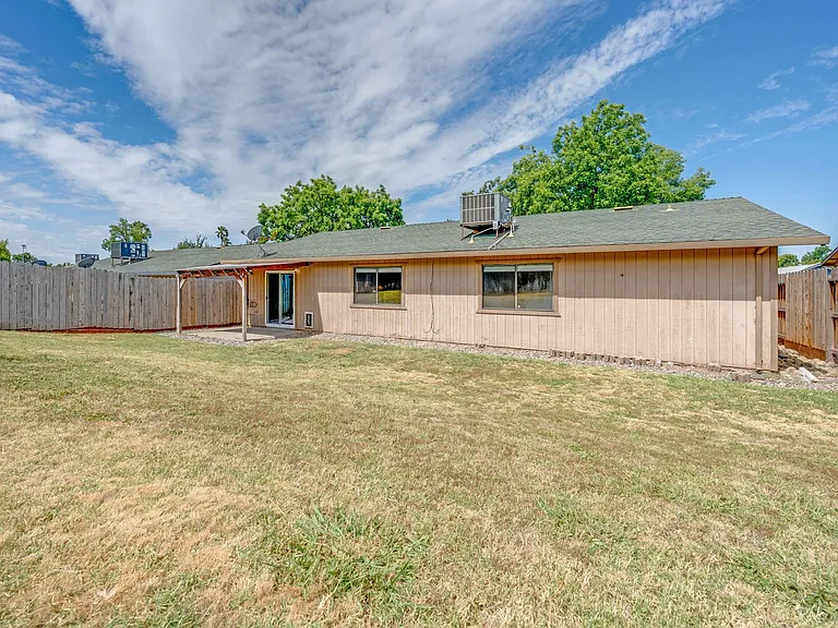 8338 Willow Tree Way — Photo 5
