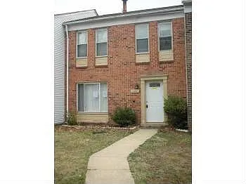 546 Peacock Dr photo 1