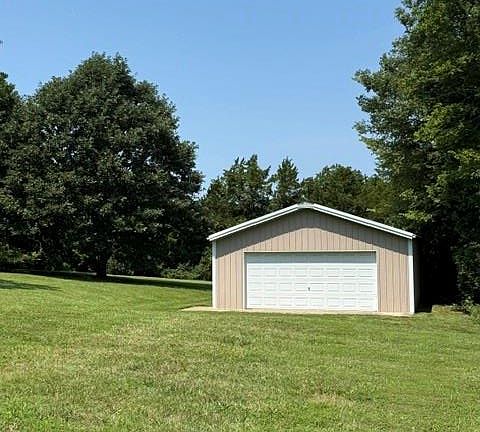 2nd image of 1255 Canepa Rd