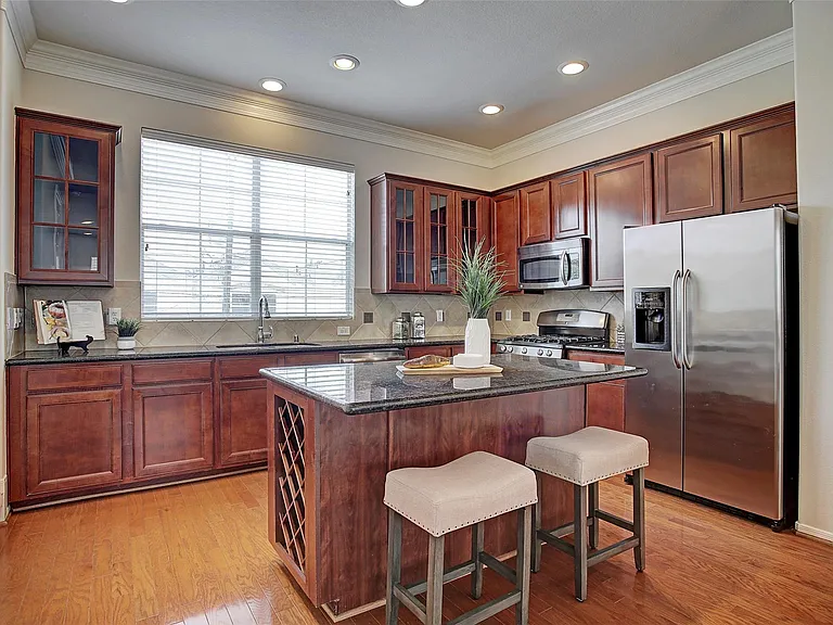 5806 Kansas St #B — Photo 11