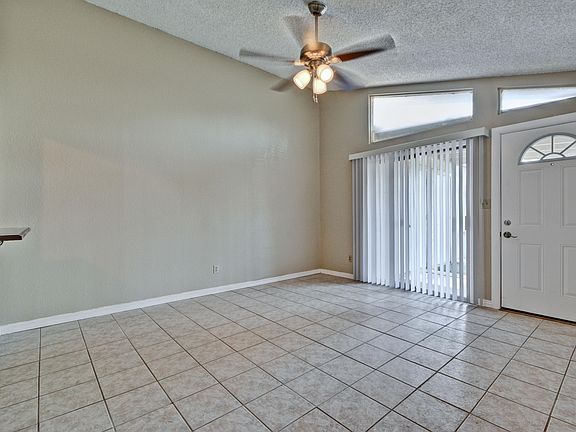 5th image of 555 N May St APT 36