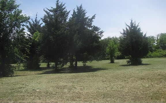 2nd image of 104 Mulligan Ct