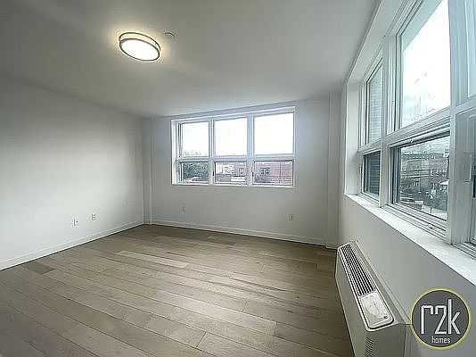4th image of 28-16 21st St #405C