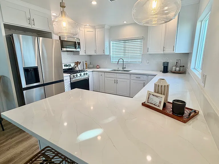 5354 Sierra Vista Ave #B — Photo 5