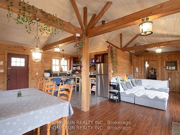 4th image of 2335 Calabogie Rd
