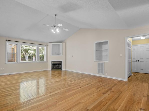 276 Sagamore Dr, Louisburg, NC 27549