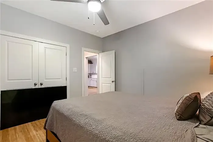 1813 Toledano St — Photo 15