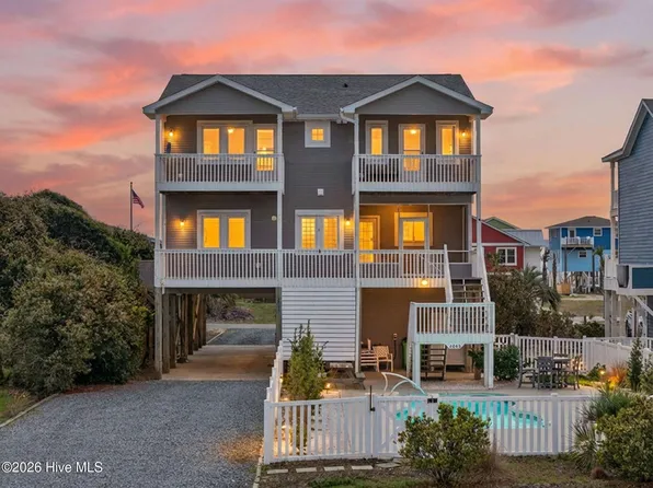 2003 W Pelican Drive, Oak Island, NC 28465