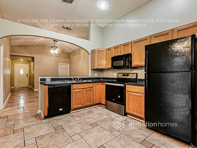 2912 Summer Winds Cir — Photo 5