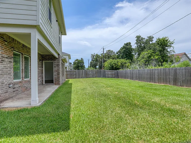 407 Magnolia St — Photo 29