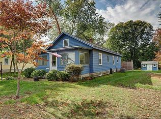 50 Sowams Rd, Barrington, RI 02806