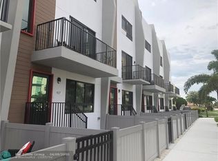 607 NE 2nd Ave #3, Fort Lauderdale, FL 33304