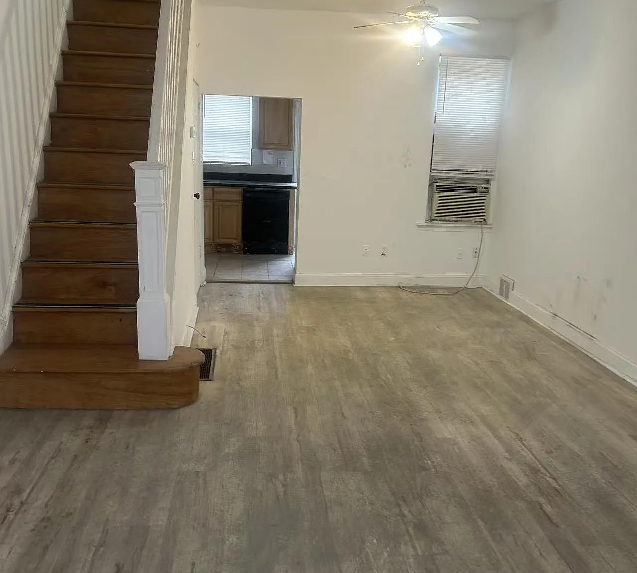 2 bed, 945 sqft, $1,350 — Photo 3
